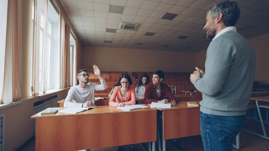 group discussion in seminar
